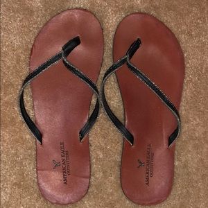Am. Eagle flip flops